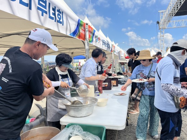 132f0ac93cc63a7fd414f1aa25ba5212_1768270